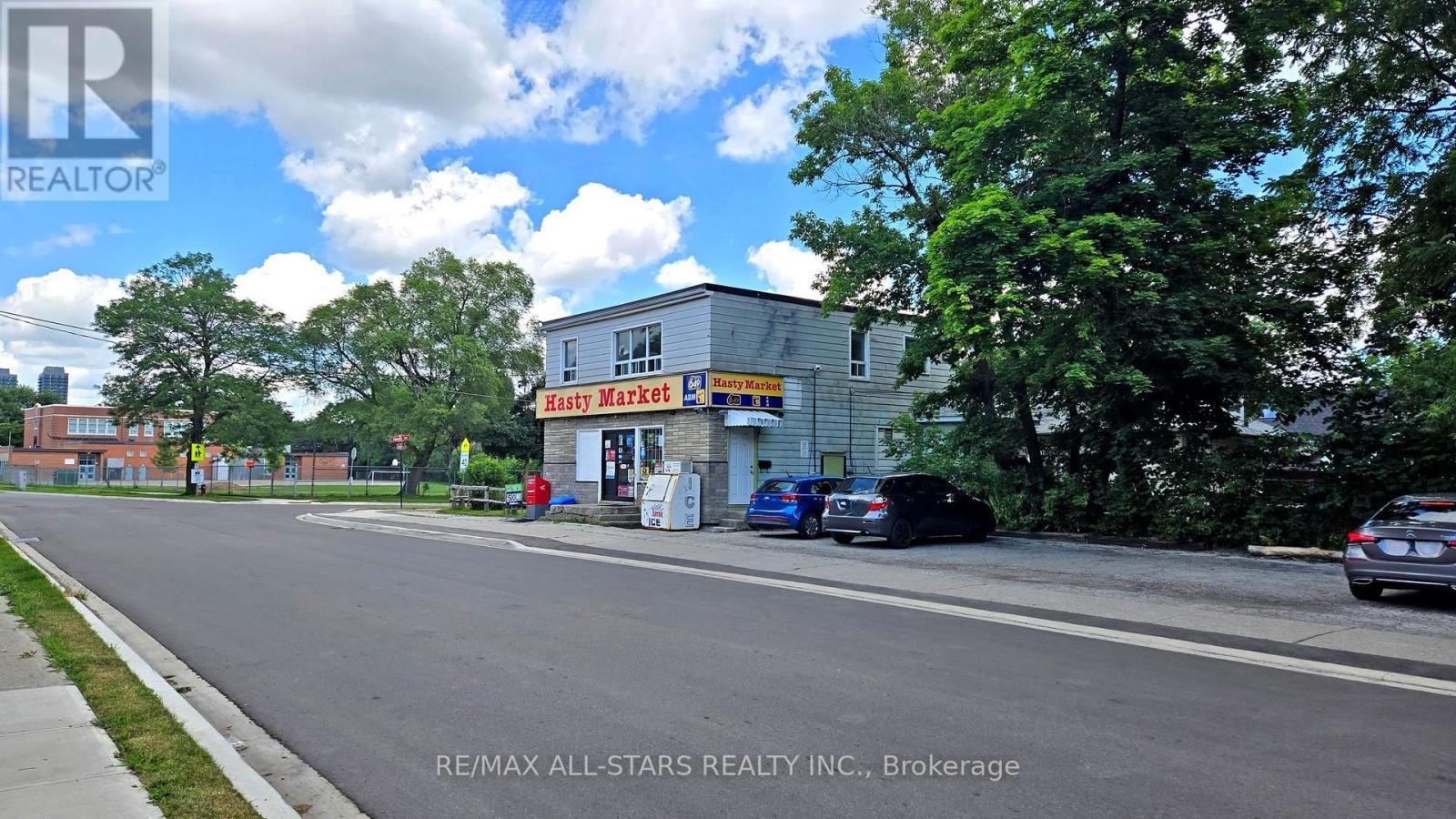 88 Elliott Street, Brampton, ON