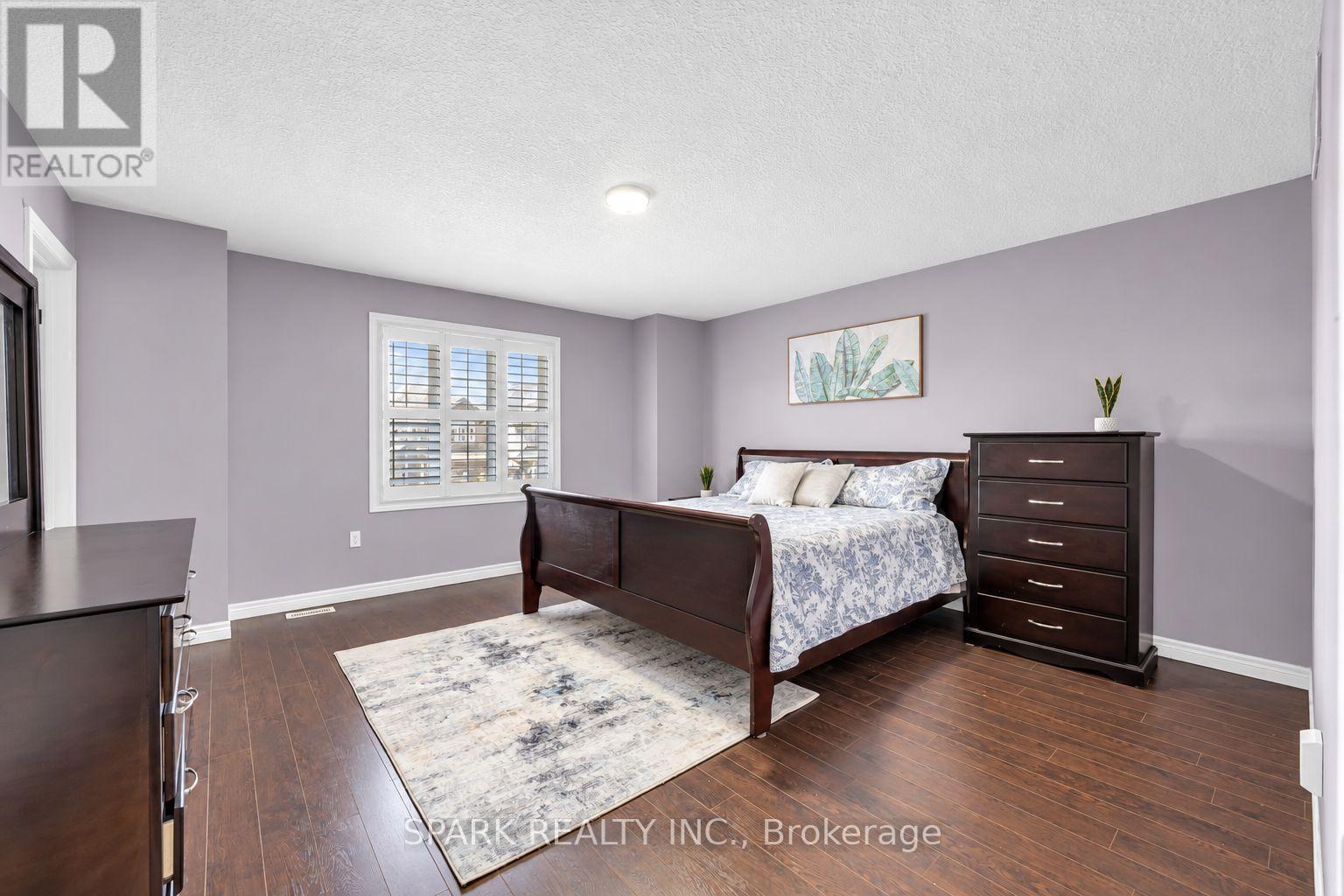 4 Cutts Crescent, Hamilton, ON