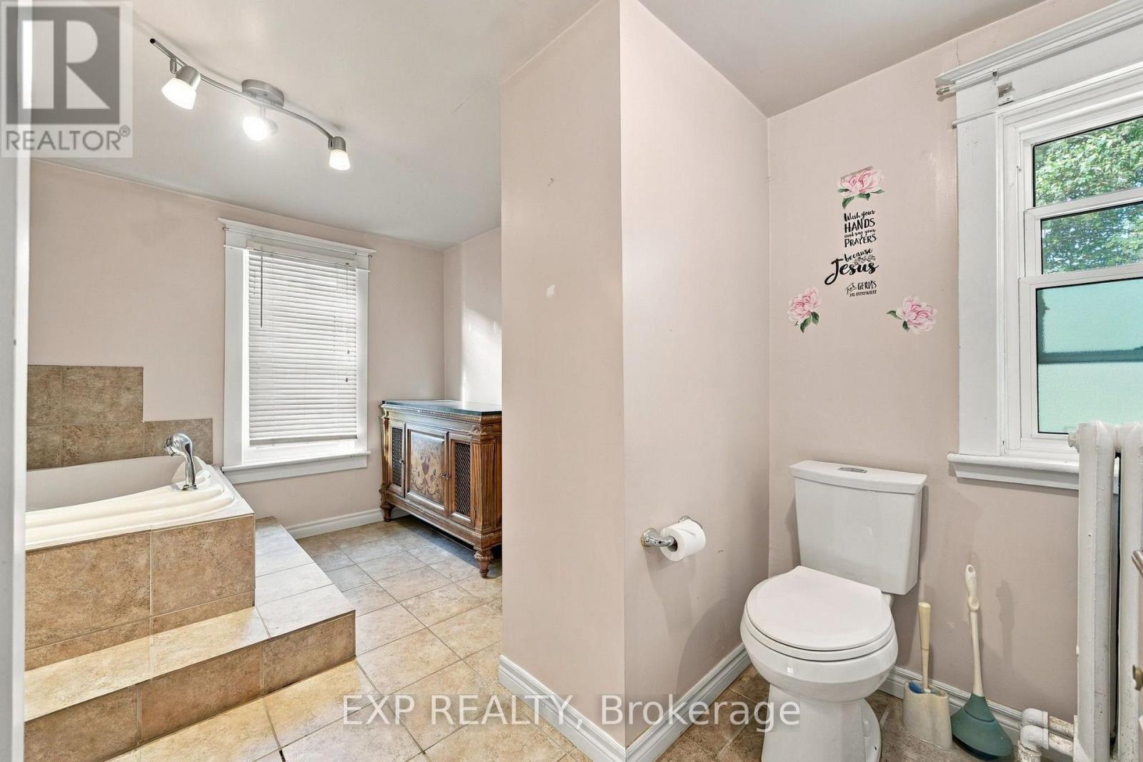 15 Margery Road, Welland (Welland Downtown), ON