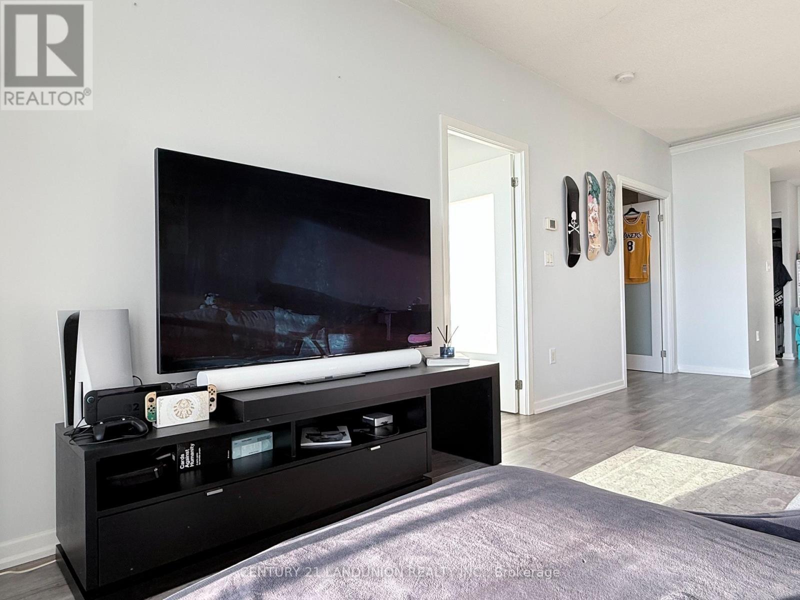 2707 - 70 Forest Manor Road, Toronto, ON