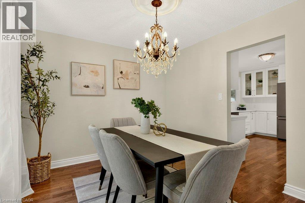 32 Beechwood Avenue, Brantford, ON