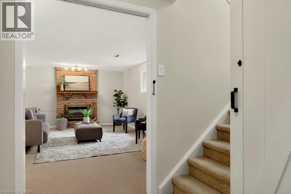 32 Beechwood Avenue, Brantford, ON