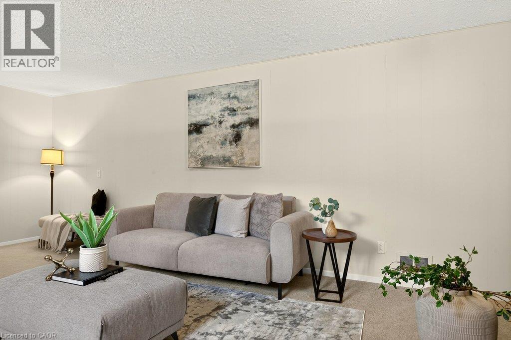 32 Beechwood Avenue, Brantford, ON