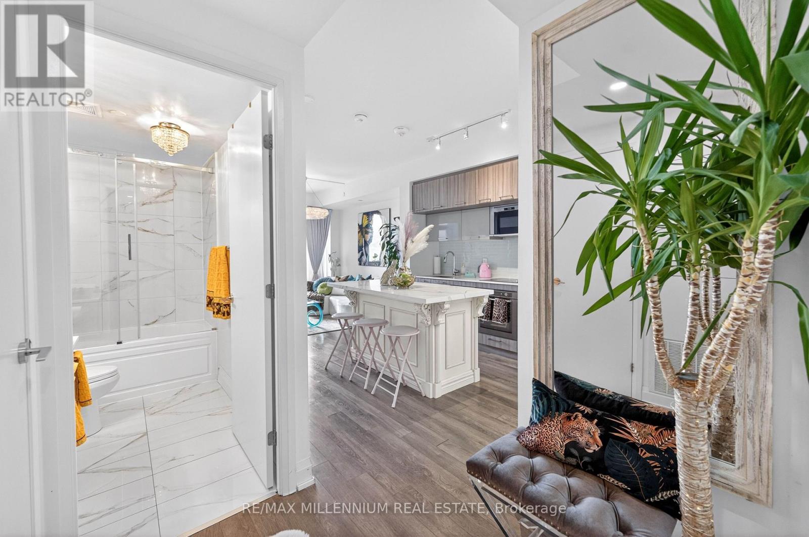 713 - 4800 Highway 7 Road, Vaughan, ON
