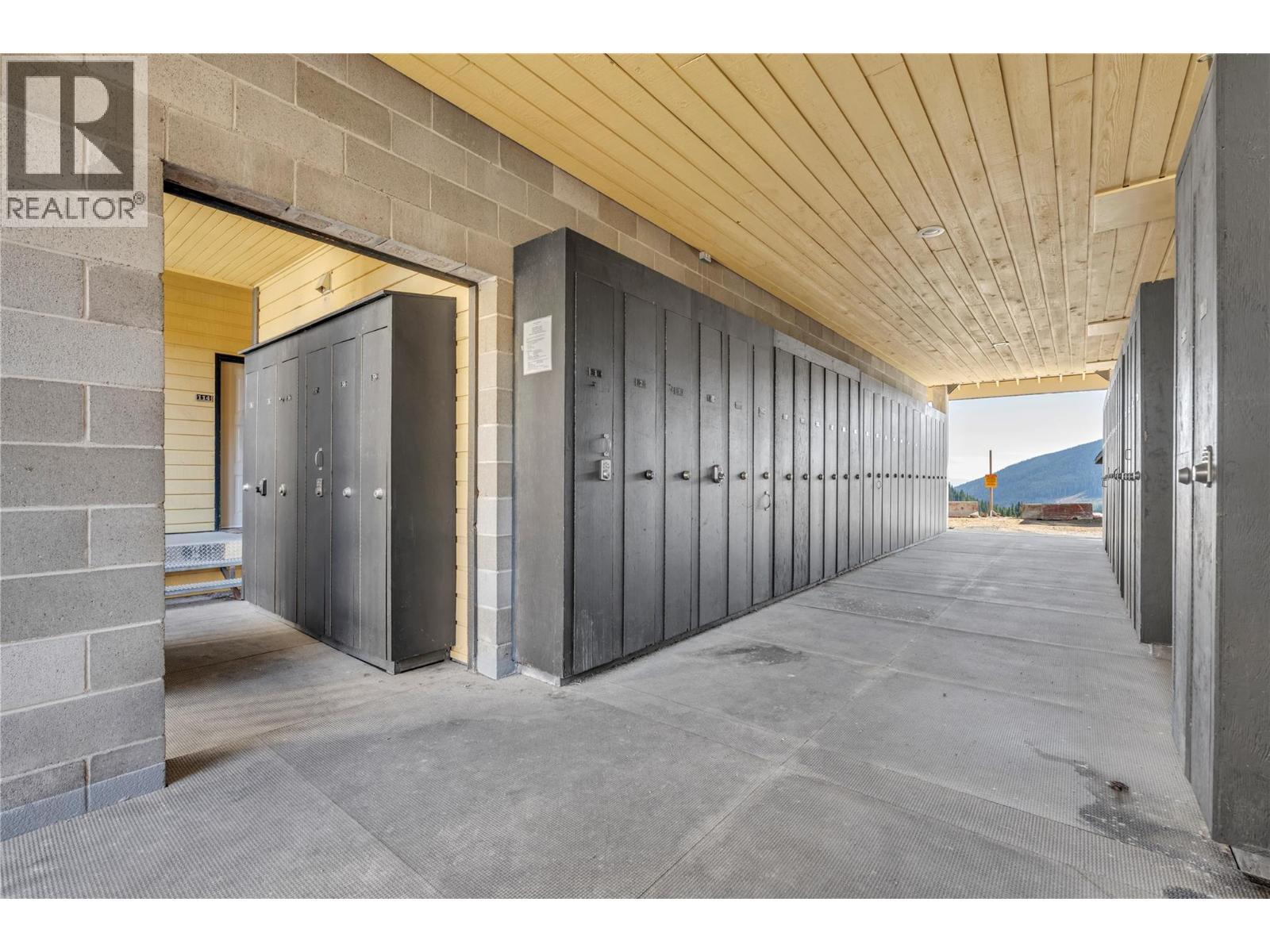 330 Strayhorse Road Unit# 318, Apex Mountain, BC