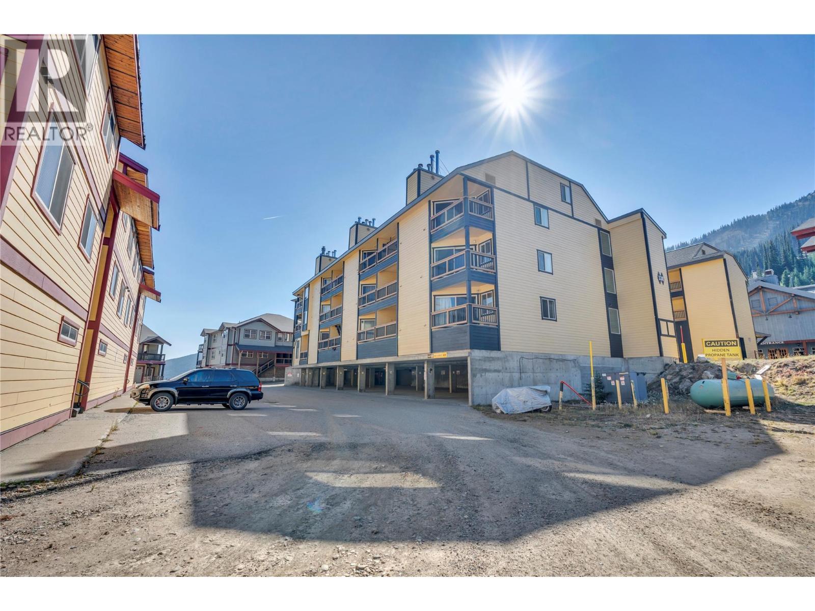 330 Strayhorse Road Unit# 318, Apex Mountain, BC