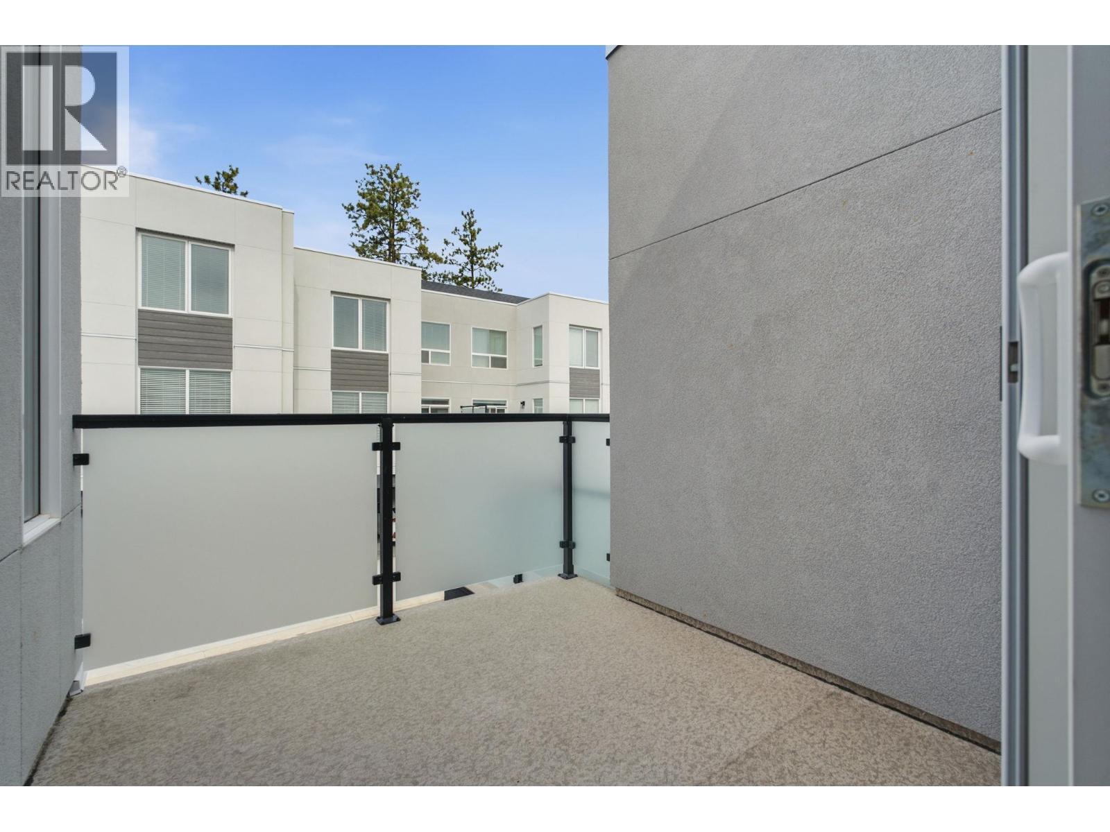Similar Too - Patio - 610 Academy Way Unit# 114, Kelowna, BC