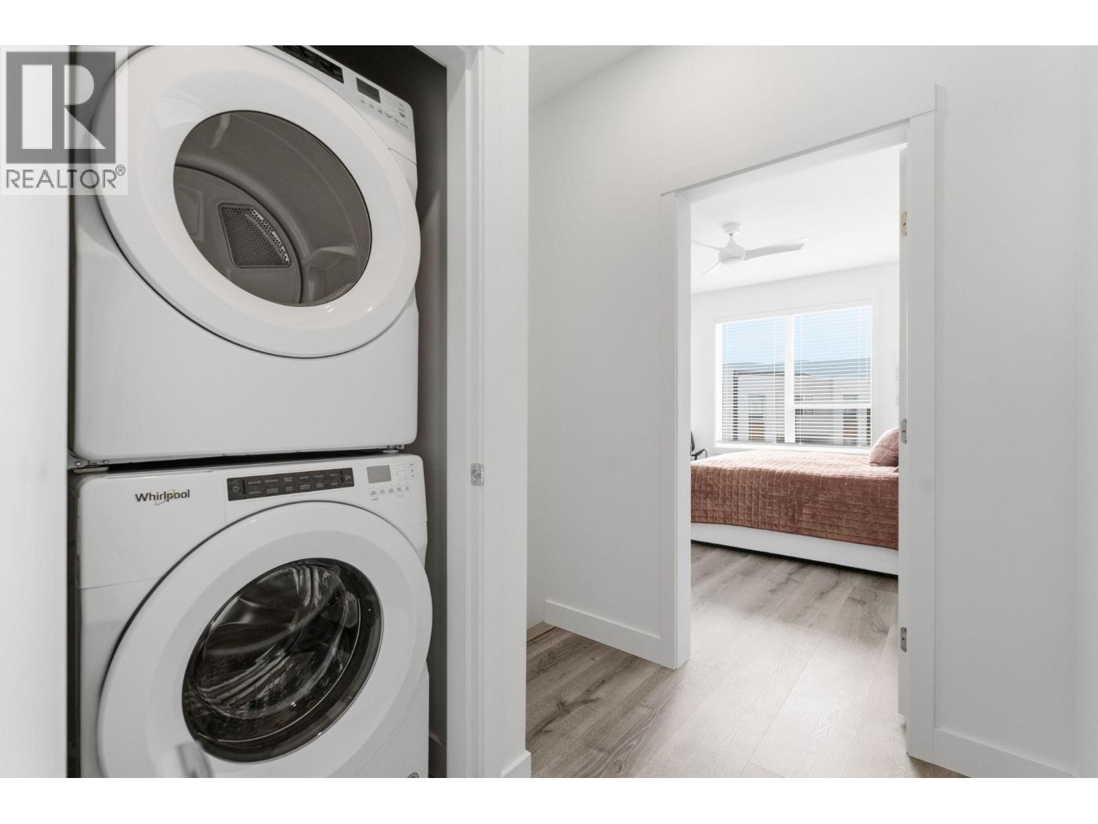 Similar Too - In unit laundry - 610 Academy Way Unit# 114, Kelowna, BC