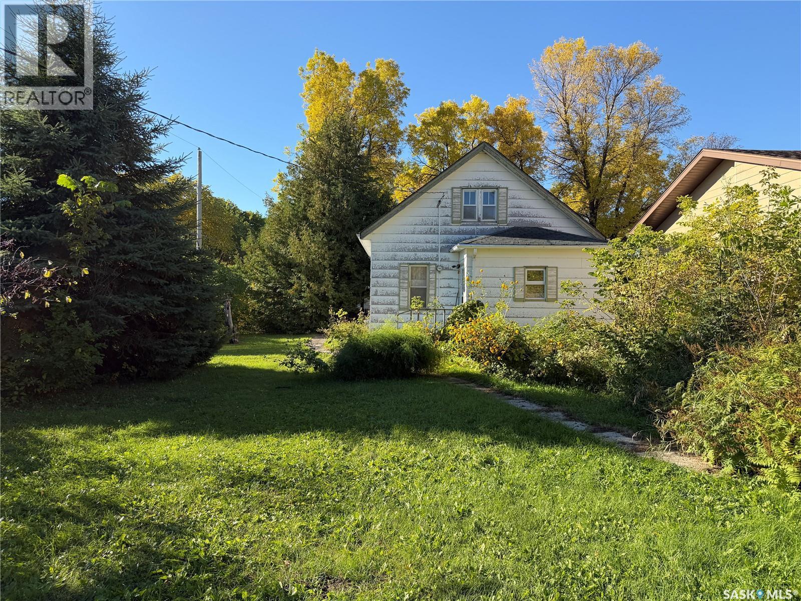 203 6Th Avenue W, Canora, SK