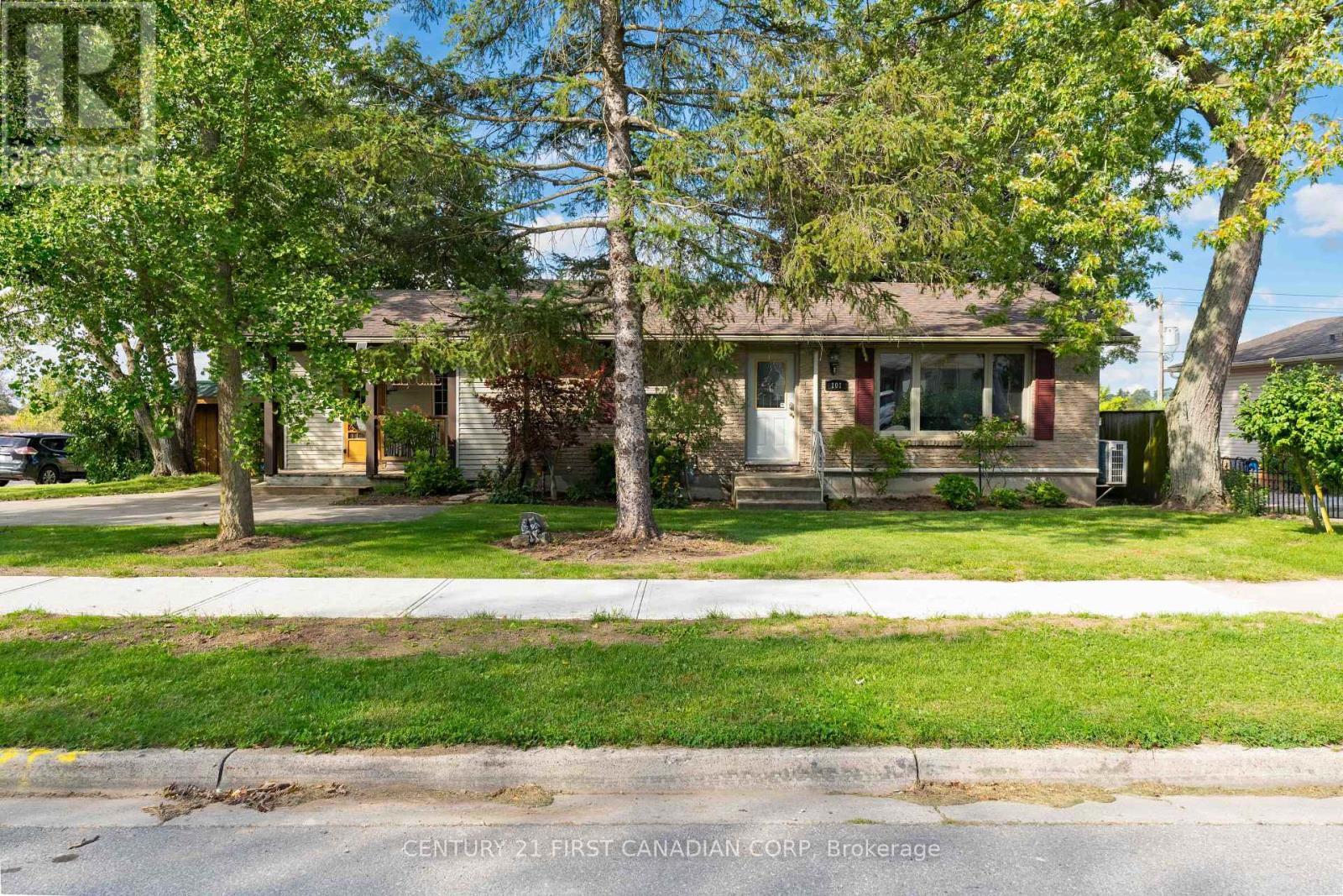 101 Kleinfeldt Avenue, Lucan Biddulph (Lucan), ON