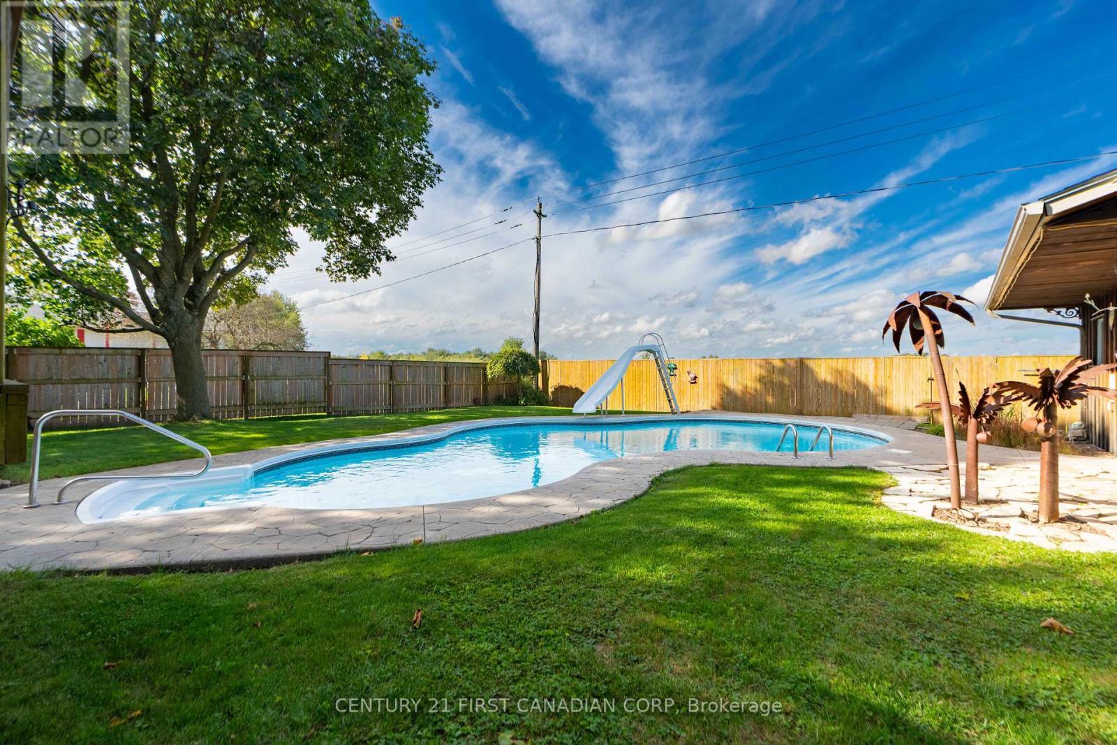 101 Kleinfeldt Avenue, Lucan Biddulph (Lucan), ON
