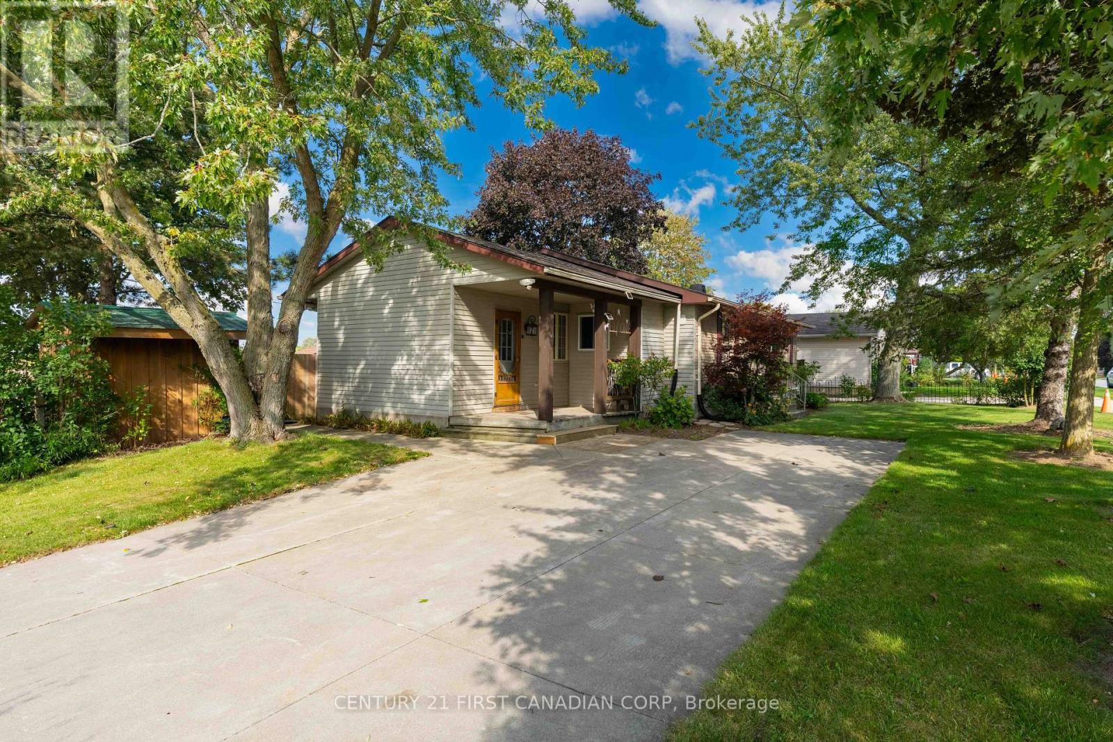 101 Kleinfeldt Avenue, Lucan Biddulph (Lucan), ON