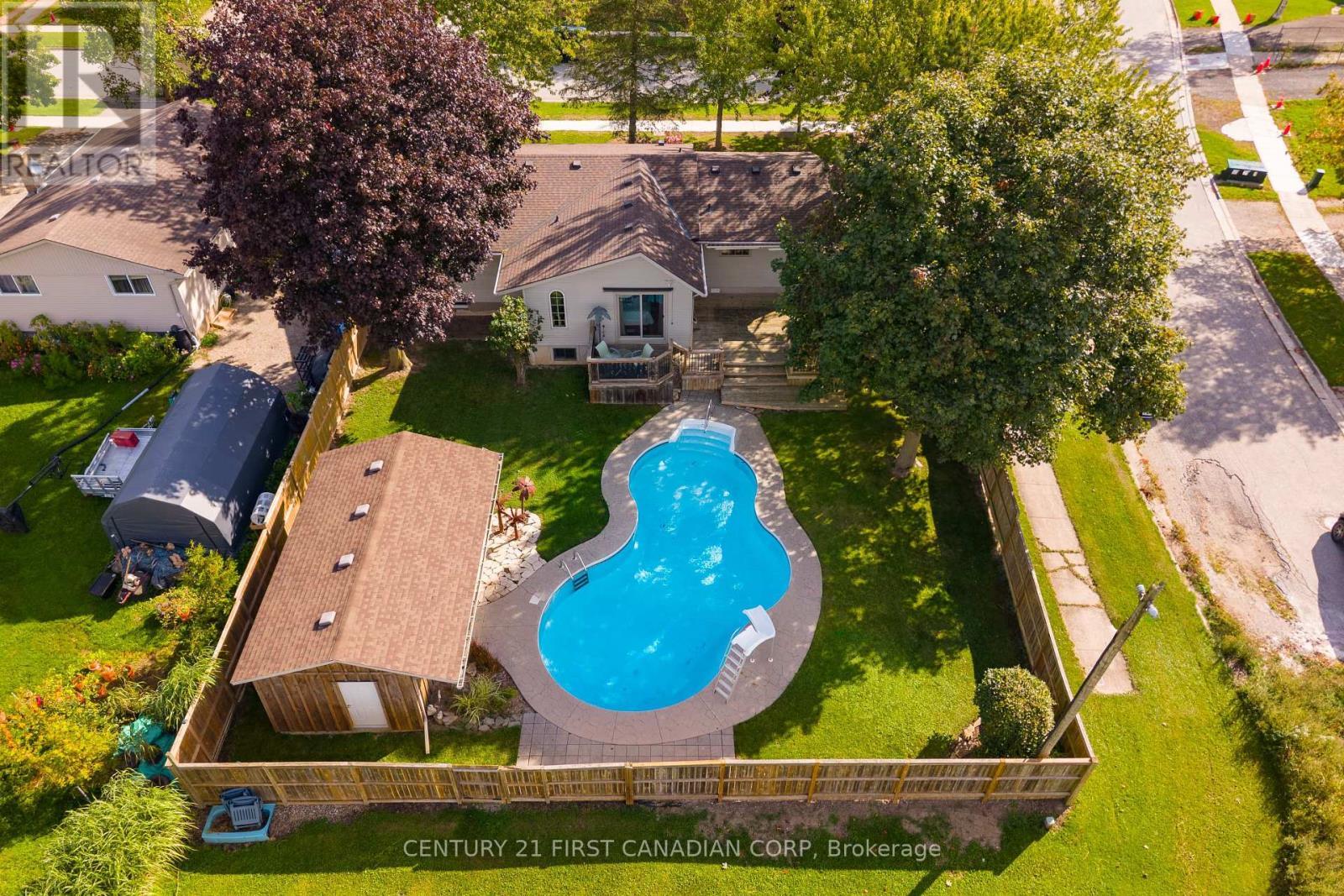 101 Kleinfeldt Avenue, Lucan Biddulph (Lucan), ON