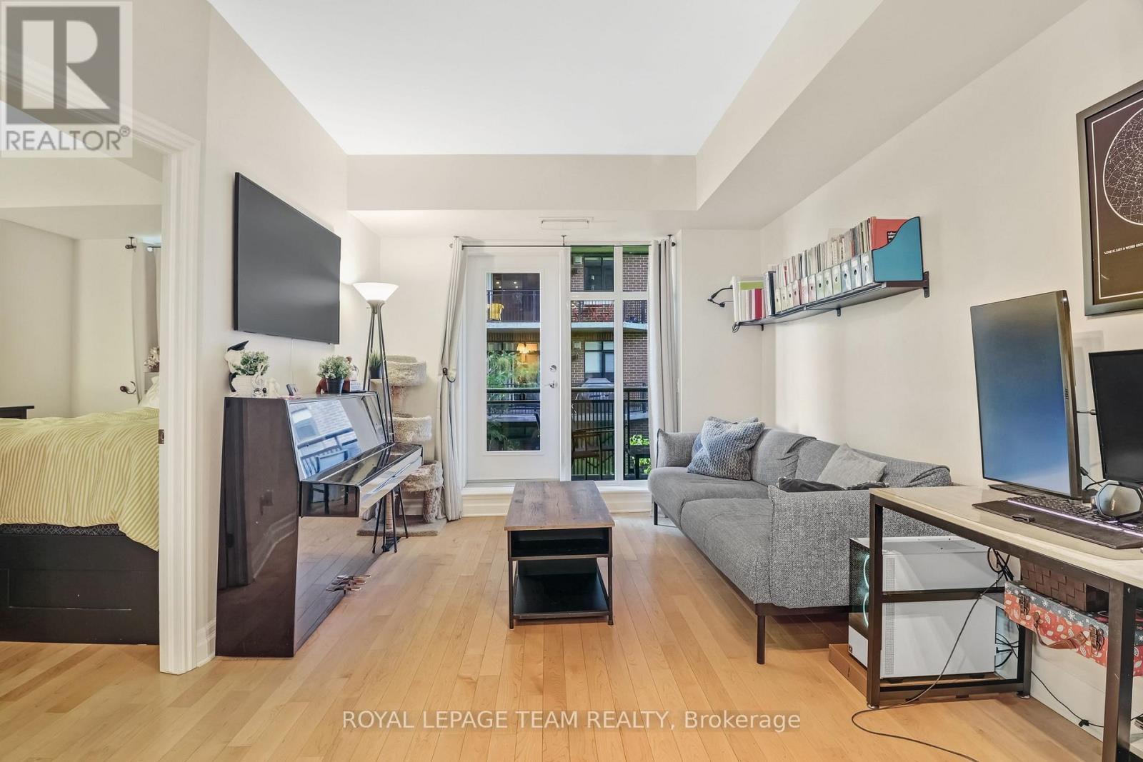 414 - 235 Kent Street, Ottawa, ON
