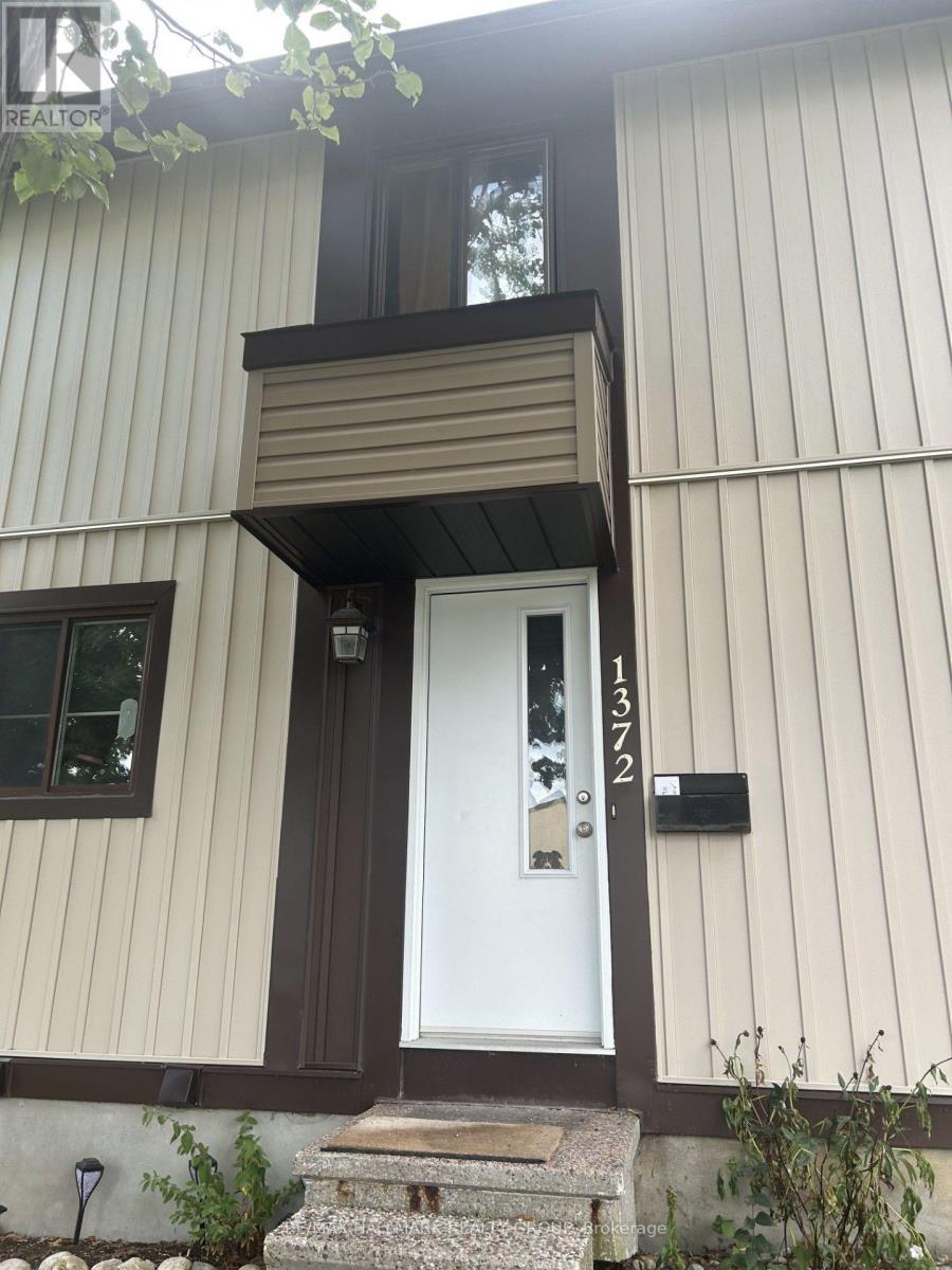 1372 Bethamy Lane, Ottawa, ON