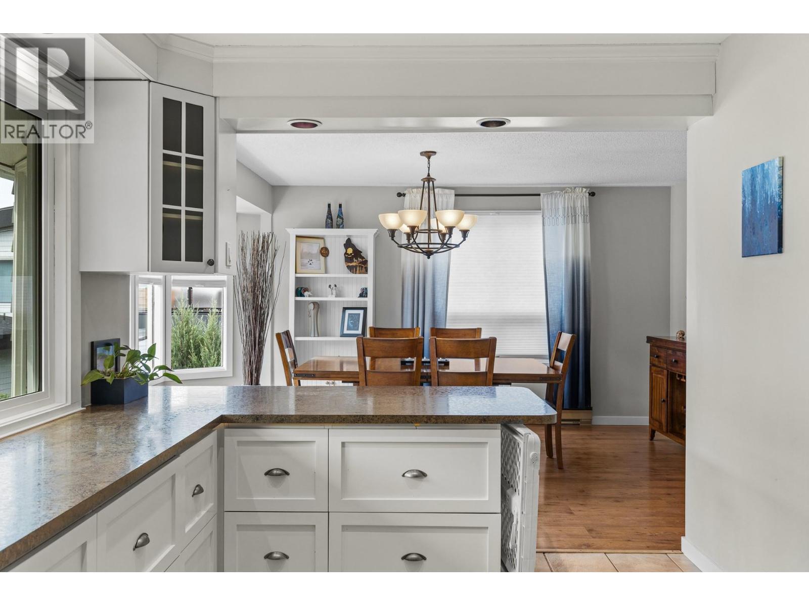 353 Clifton Road S, Kelowna, BC