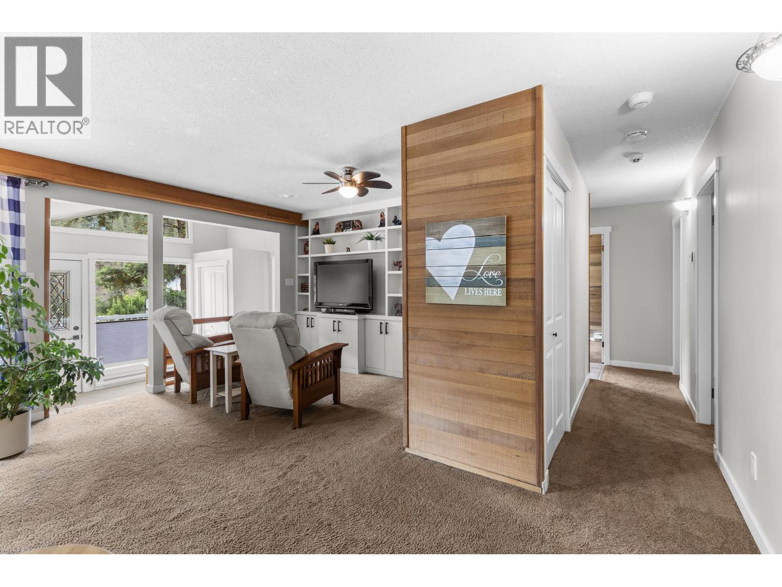 353 Clifton Road S, Kelowna, BC