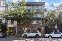 204 - 747 QUEEN STREET E Toronto, ON M4M 1H3
