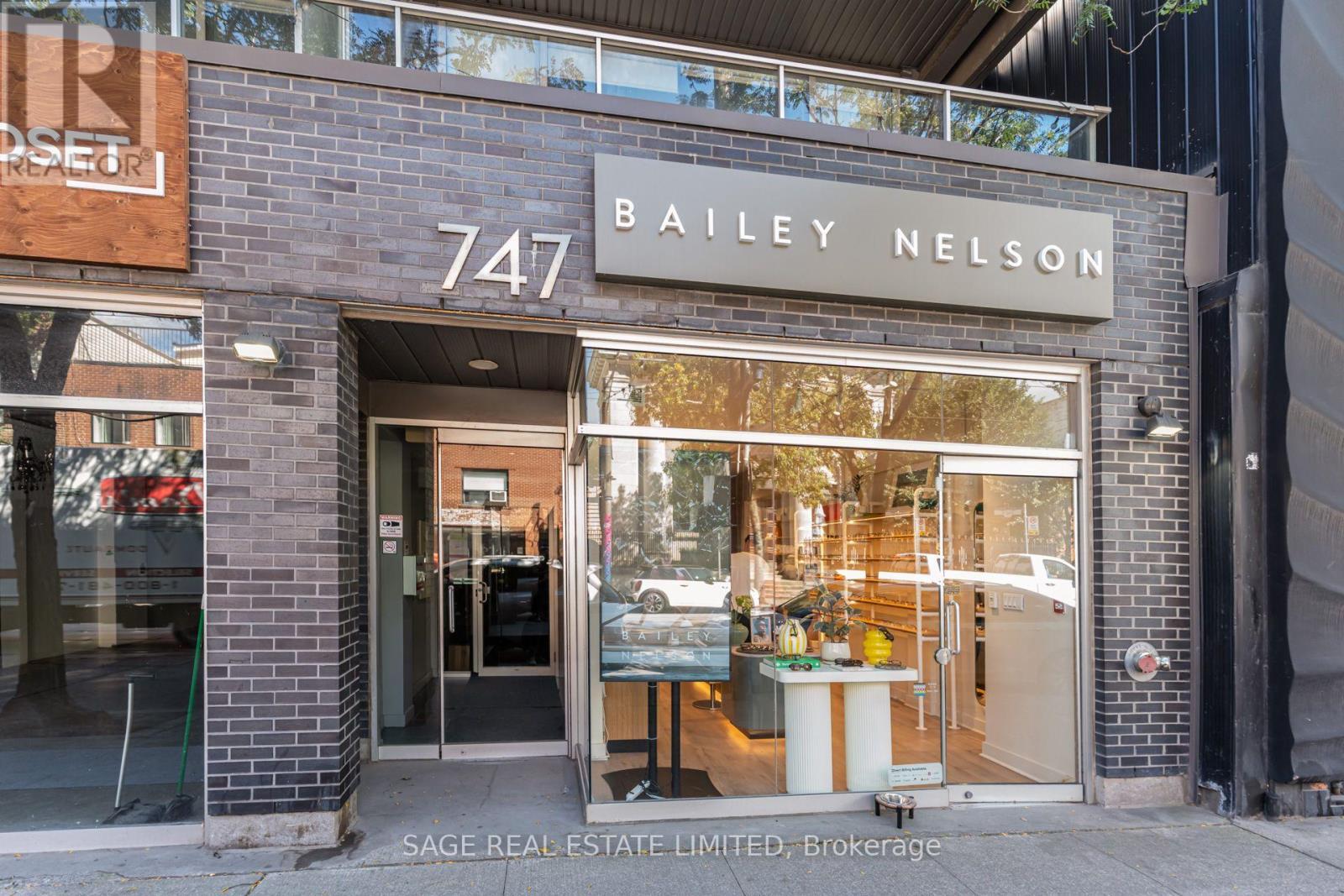 204 - 747 Queen Street E, Toronto, ON