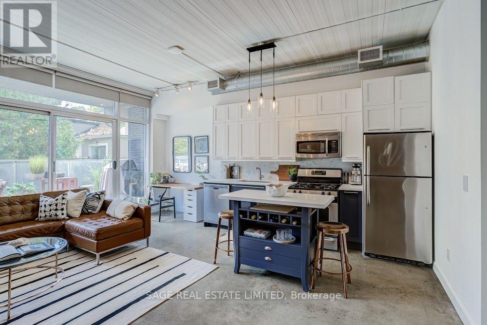 204 - 747 Queen Street E, Toronto, ON