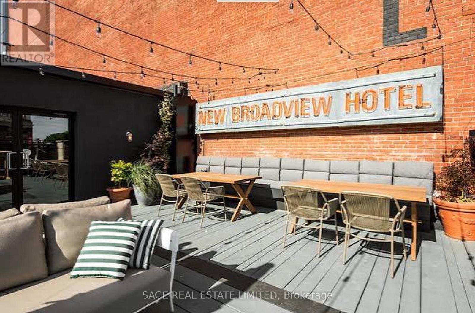 204 - 747 Queen Street E, Toronto, ON