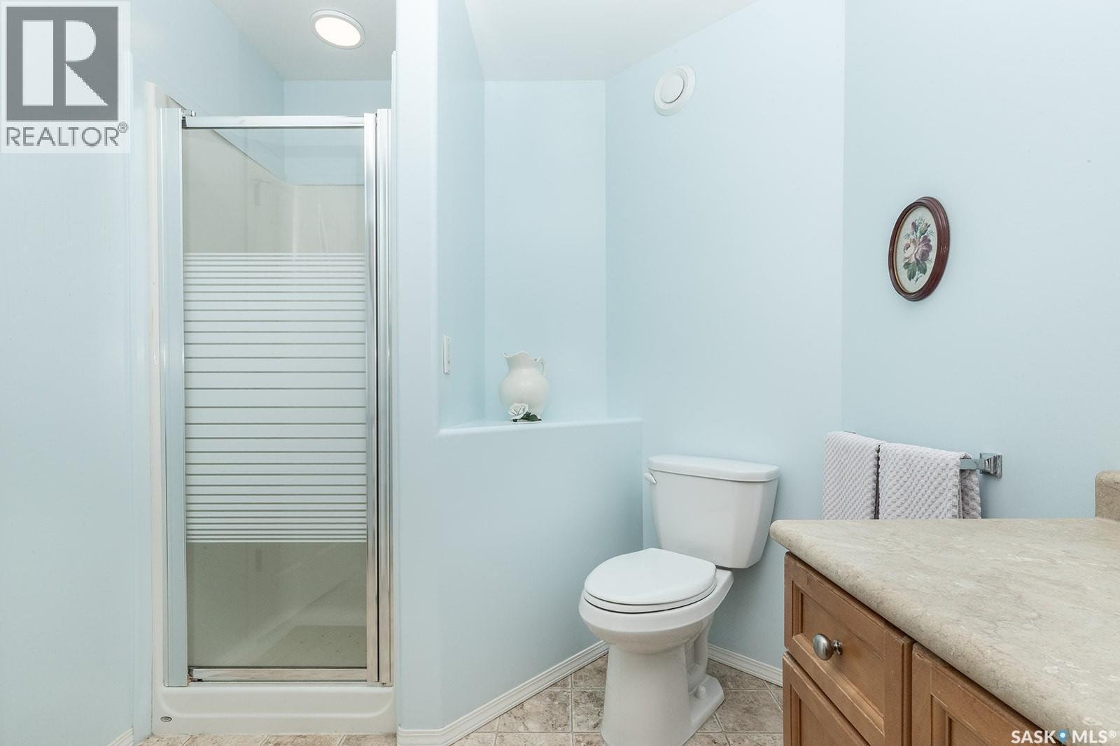 163 Blakeney Crescent, Saskatoon, SK