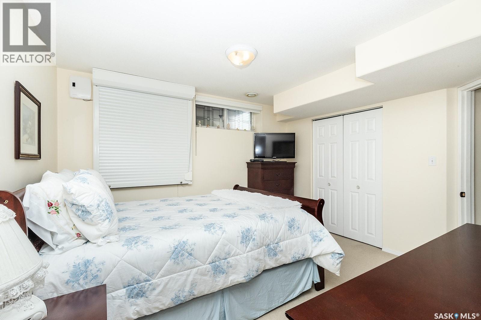163 Blakeney Crescent, Saskatoon, SK