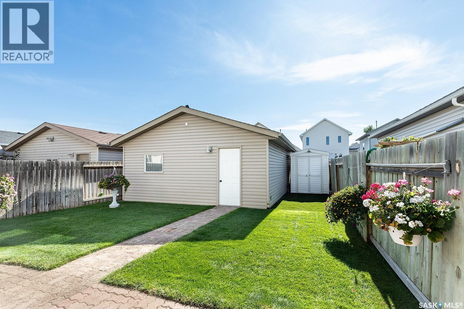 163 Blakeney Crescent, Saskatoon, SK