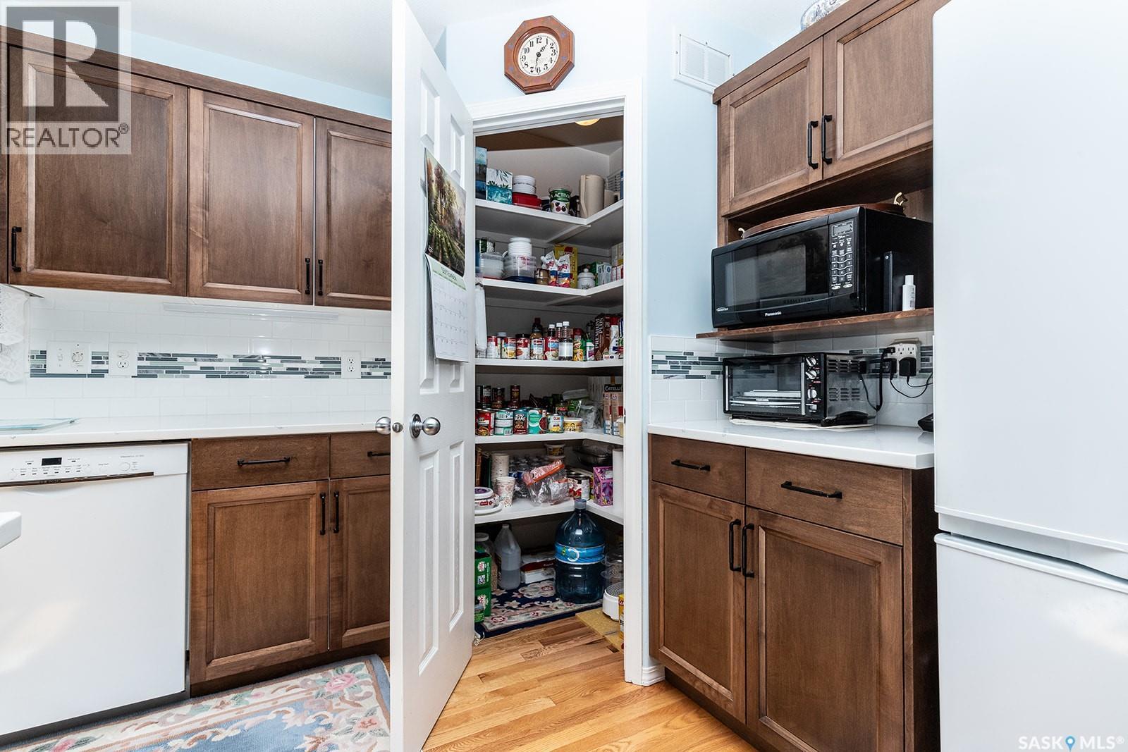 163 Blakeney Crescent, Saskatoon, SK