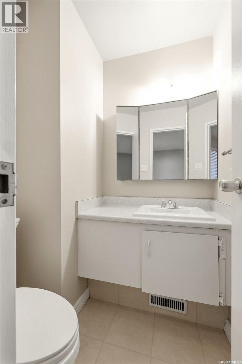 1508 Jubilee Avenue, Regina, SK