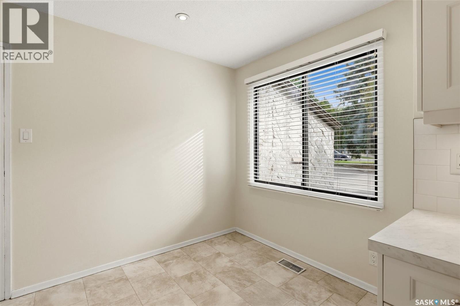 1508 Jubilee Avenue, Regina, SK