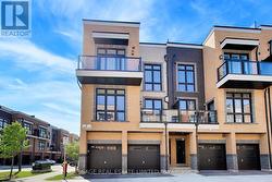 7 - 6 SAYERS LANE Richmond Hill, ON L4E 1J1