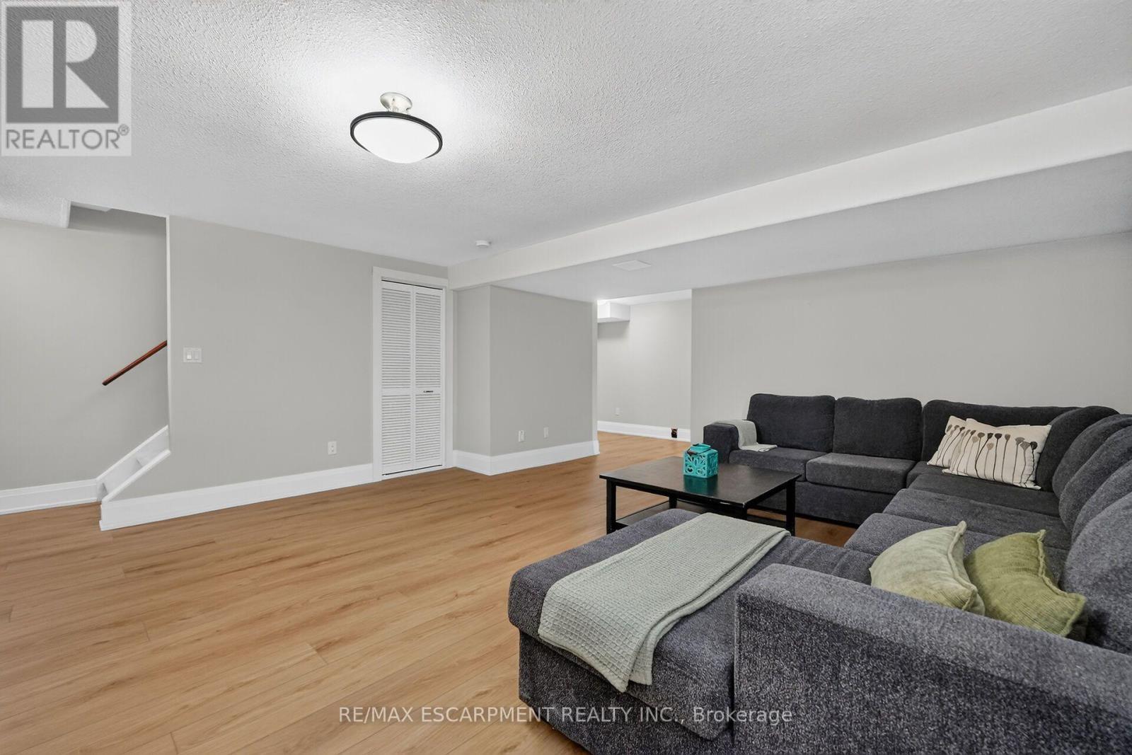 17 Cherry Avenue, West Lincoln, ON