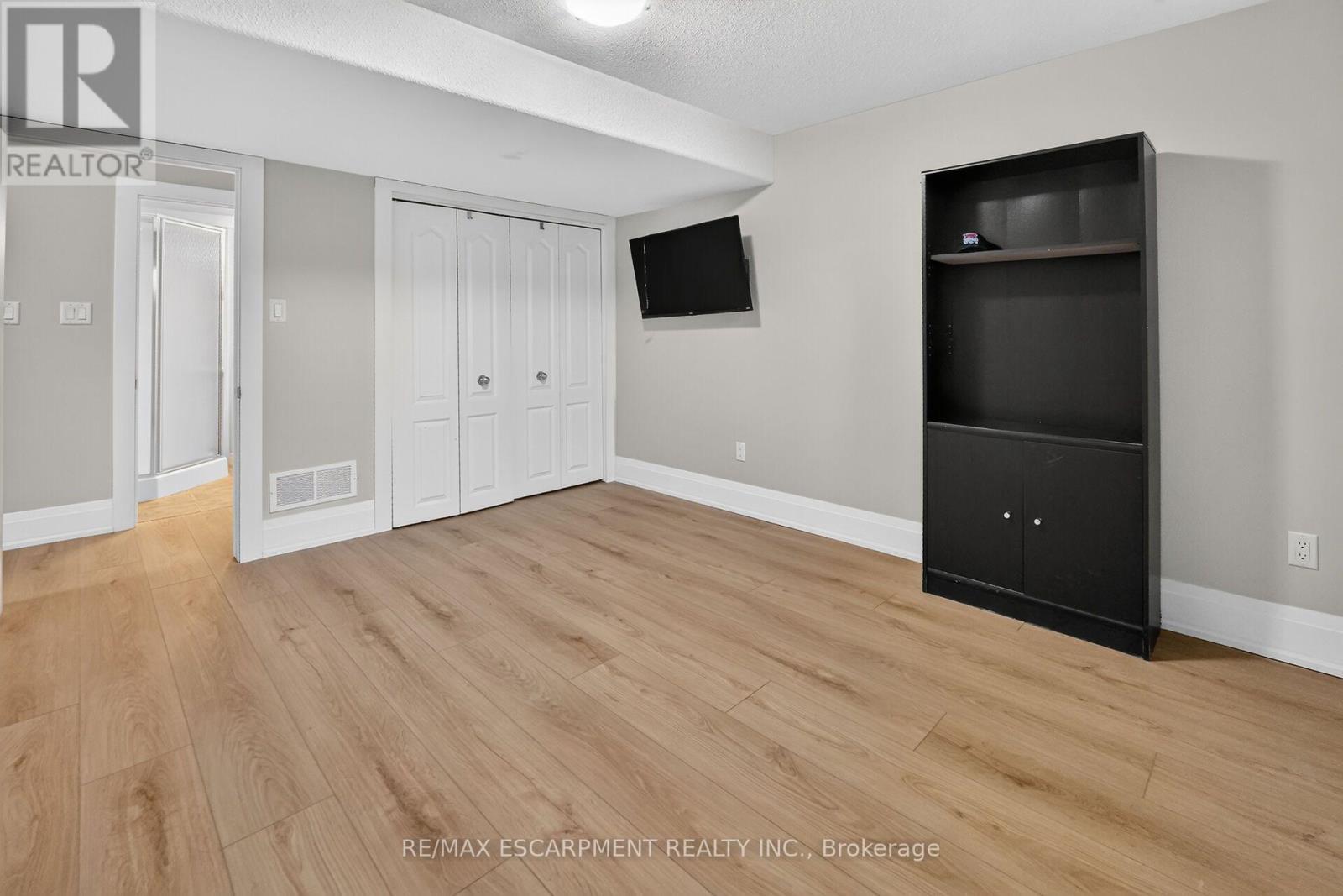 17 Cherry Avenue, West Lincoln, ON