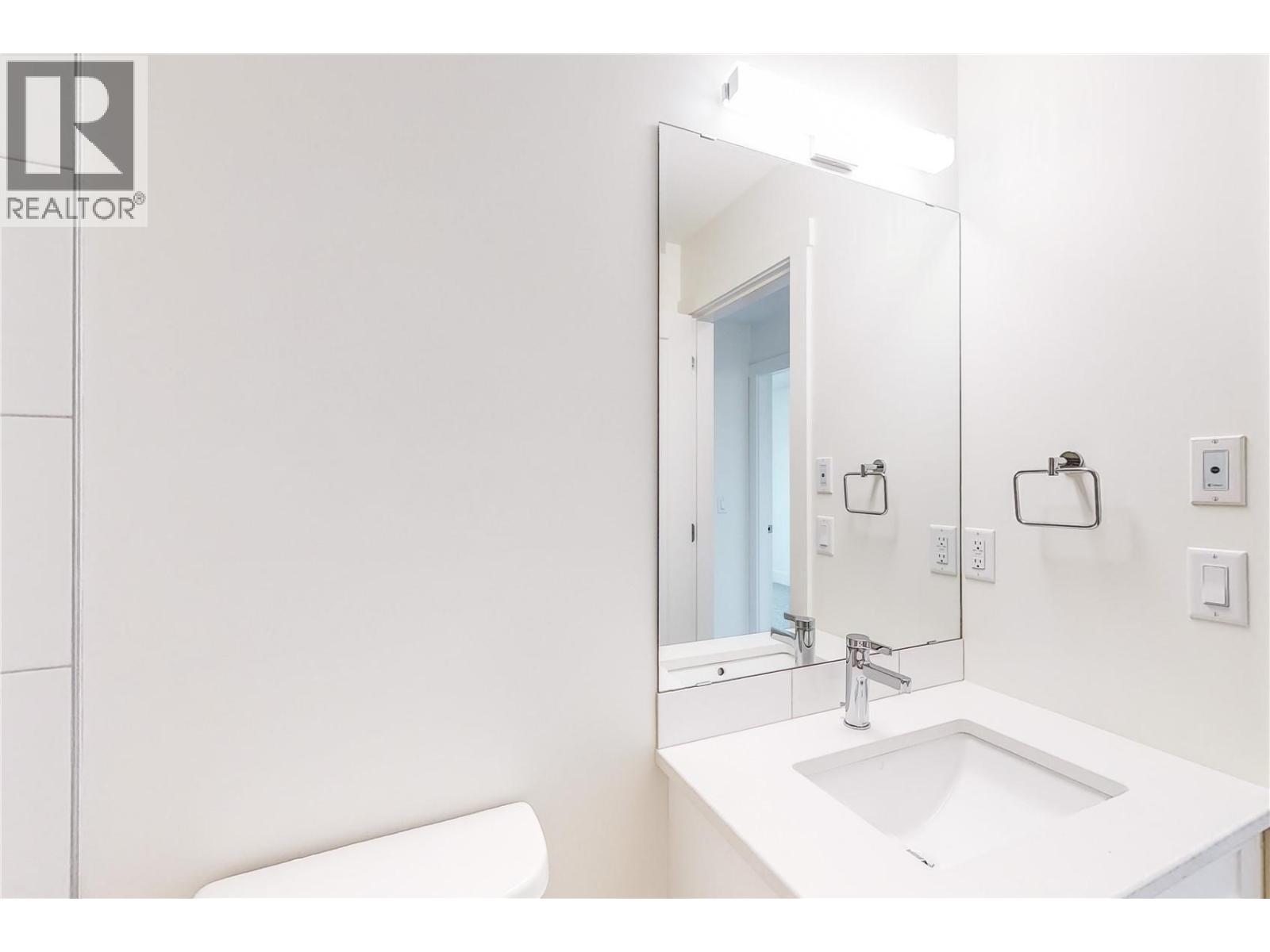 Similar too - Full Bathroom - 720 Valley Road Unit# 43, Kelowna, BC