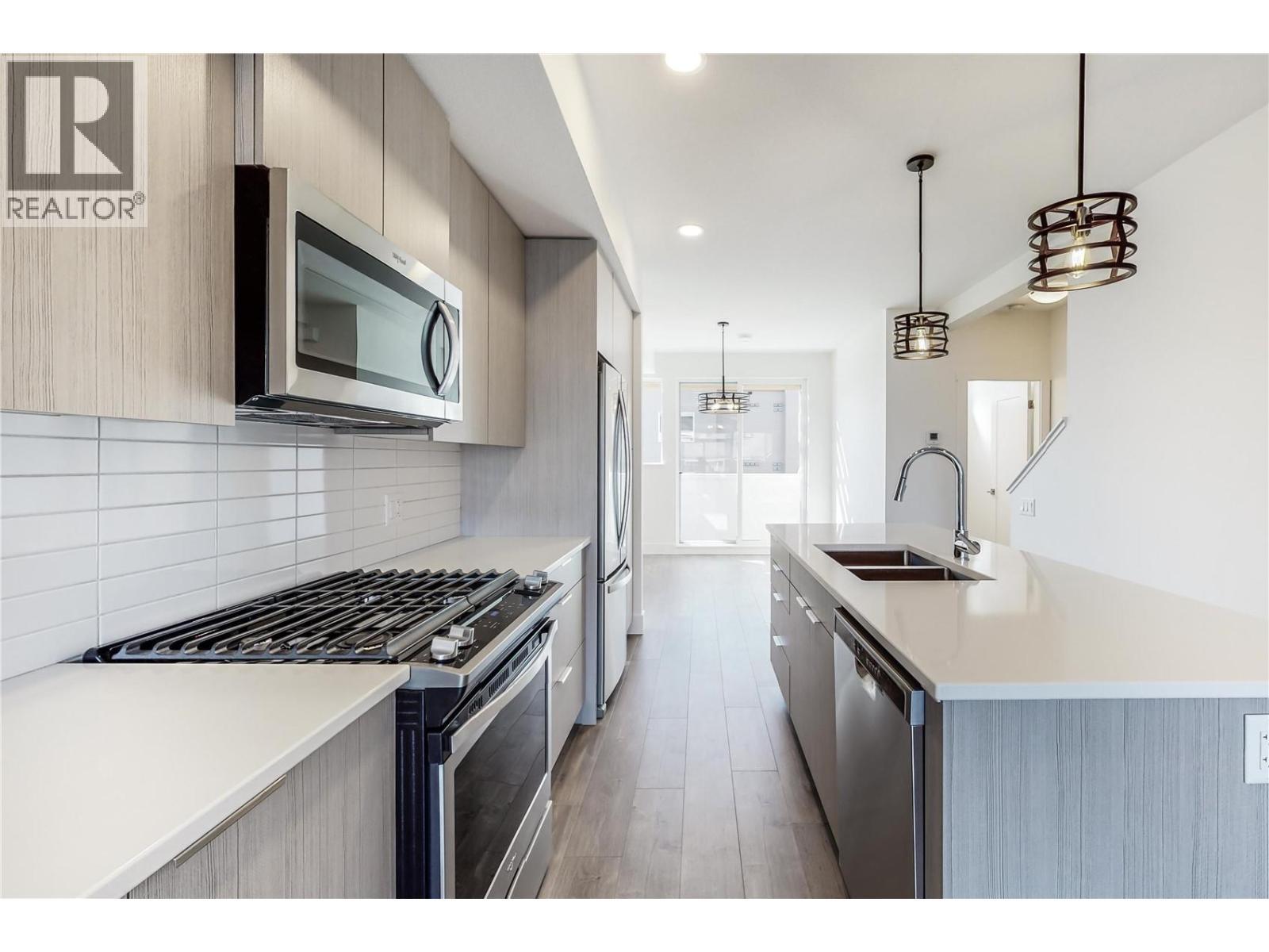 Similar too - 720 Valley Road Unit# 43, Kelowna, BC
