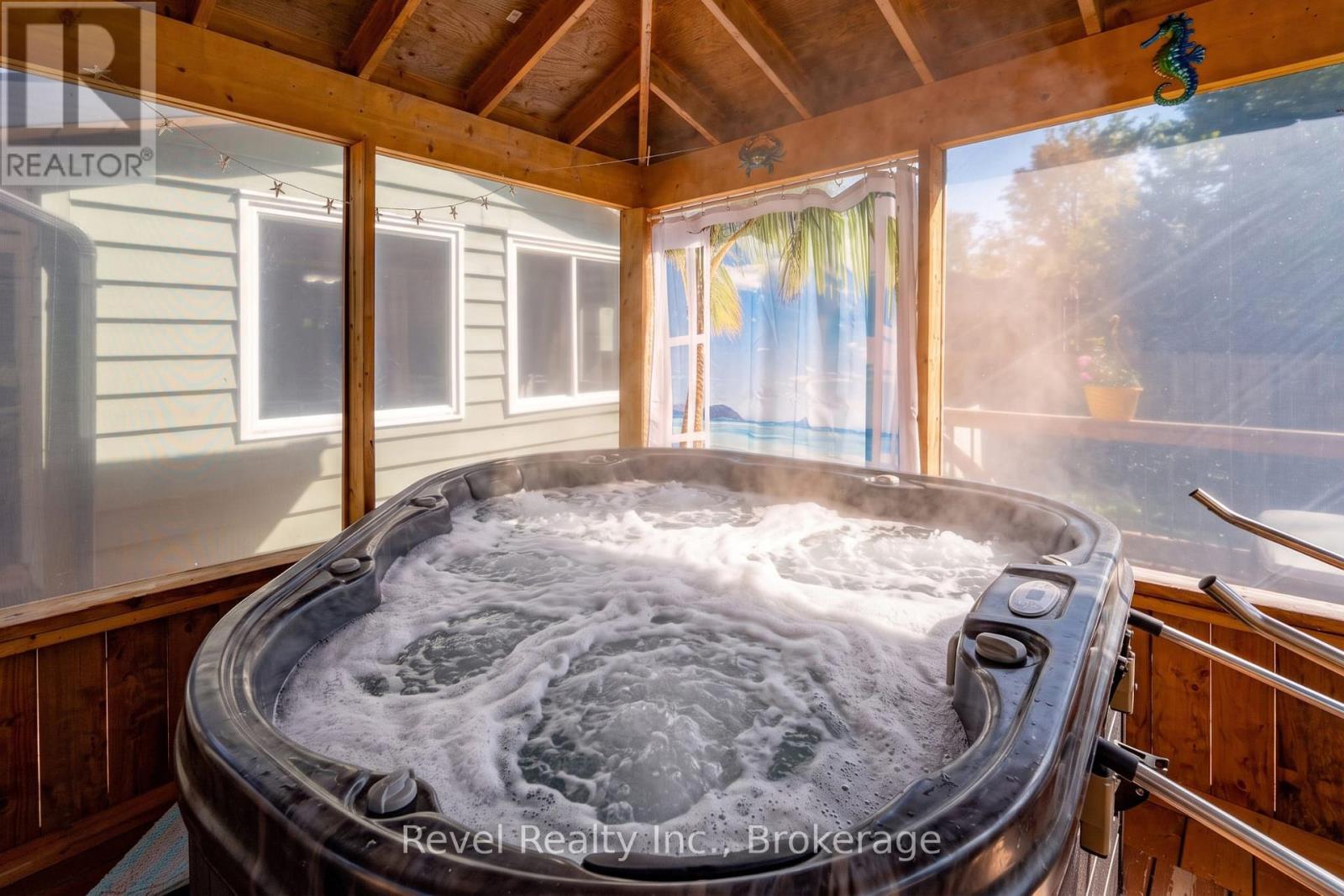 12 Alpine Crescent, Trent Lakes, ON