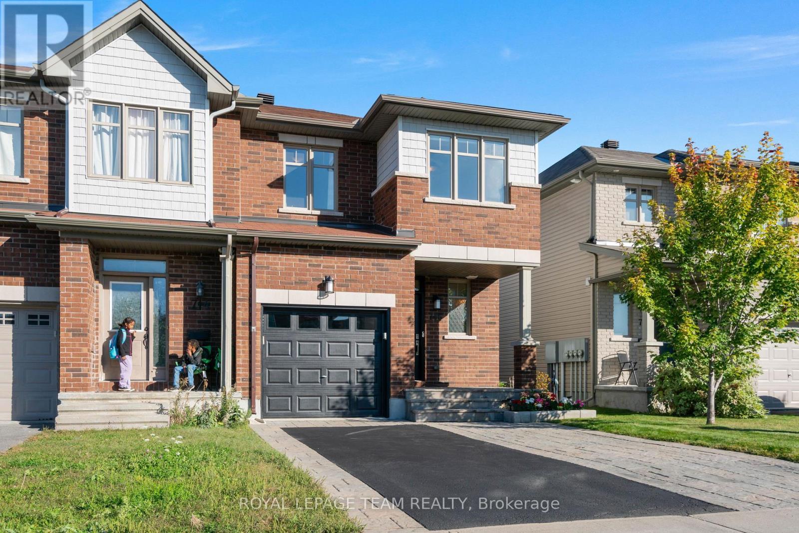 716 Brian Good Avenue, Ottawa, ON