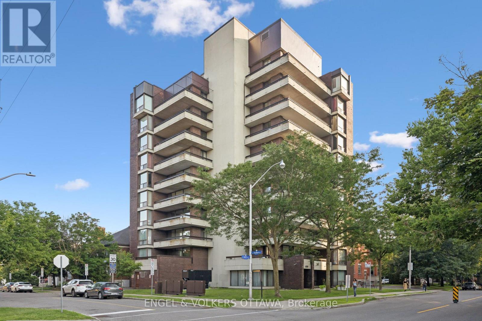 8A - 400 Laurier Street E, Ottawa, ON