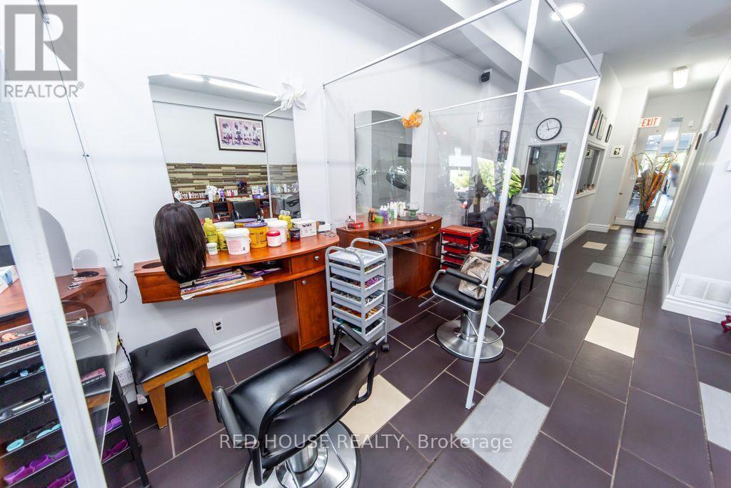 1533 O'Connor Drive, Toronto, ON