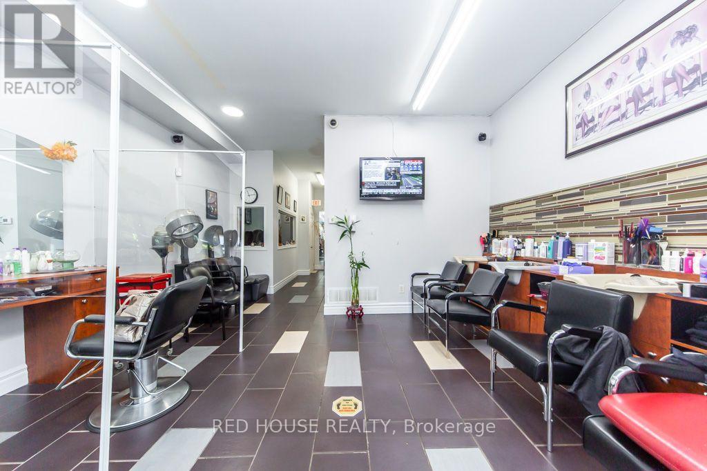 1533 O'Connor Drive, Toronto, ON