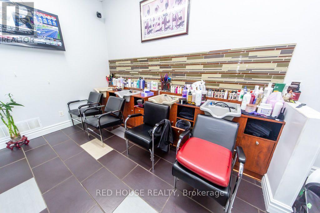 1533 O'Connor Drive, Toronto, ON