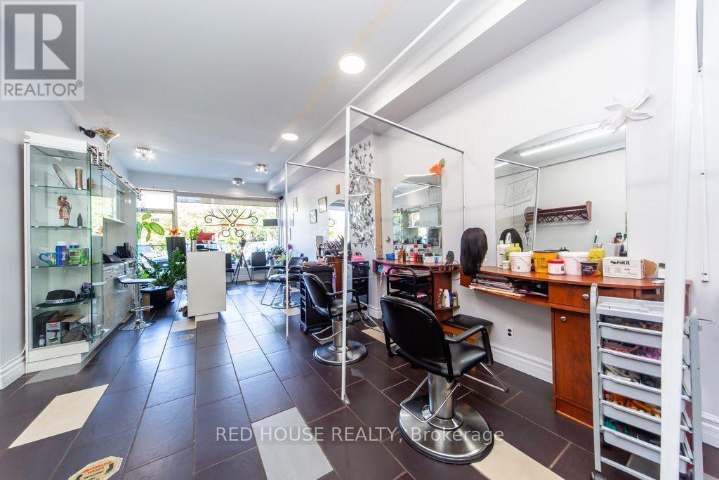 1533 O'Connor Drive, Toronto, ON
