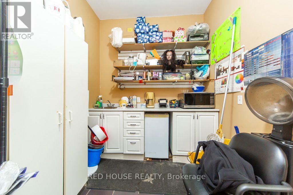 1533 O'Connor Drive, Toronto, ON