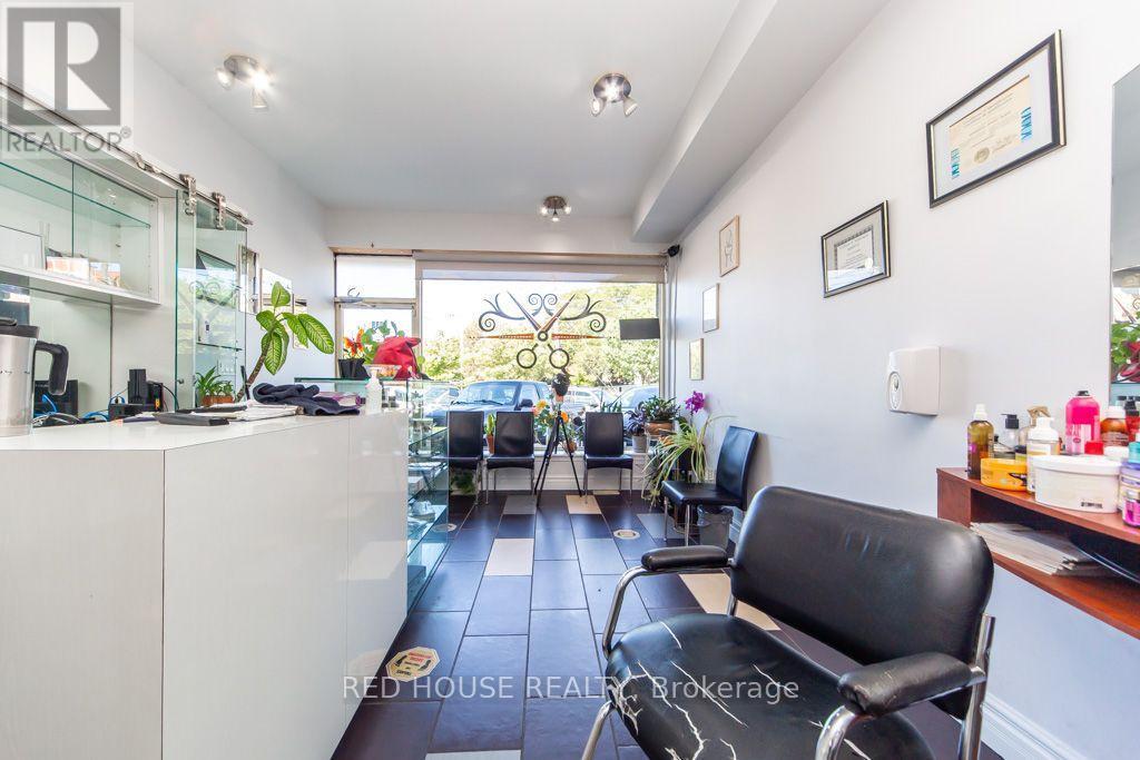 1533 O'Connor Drive, Toronto, ON