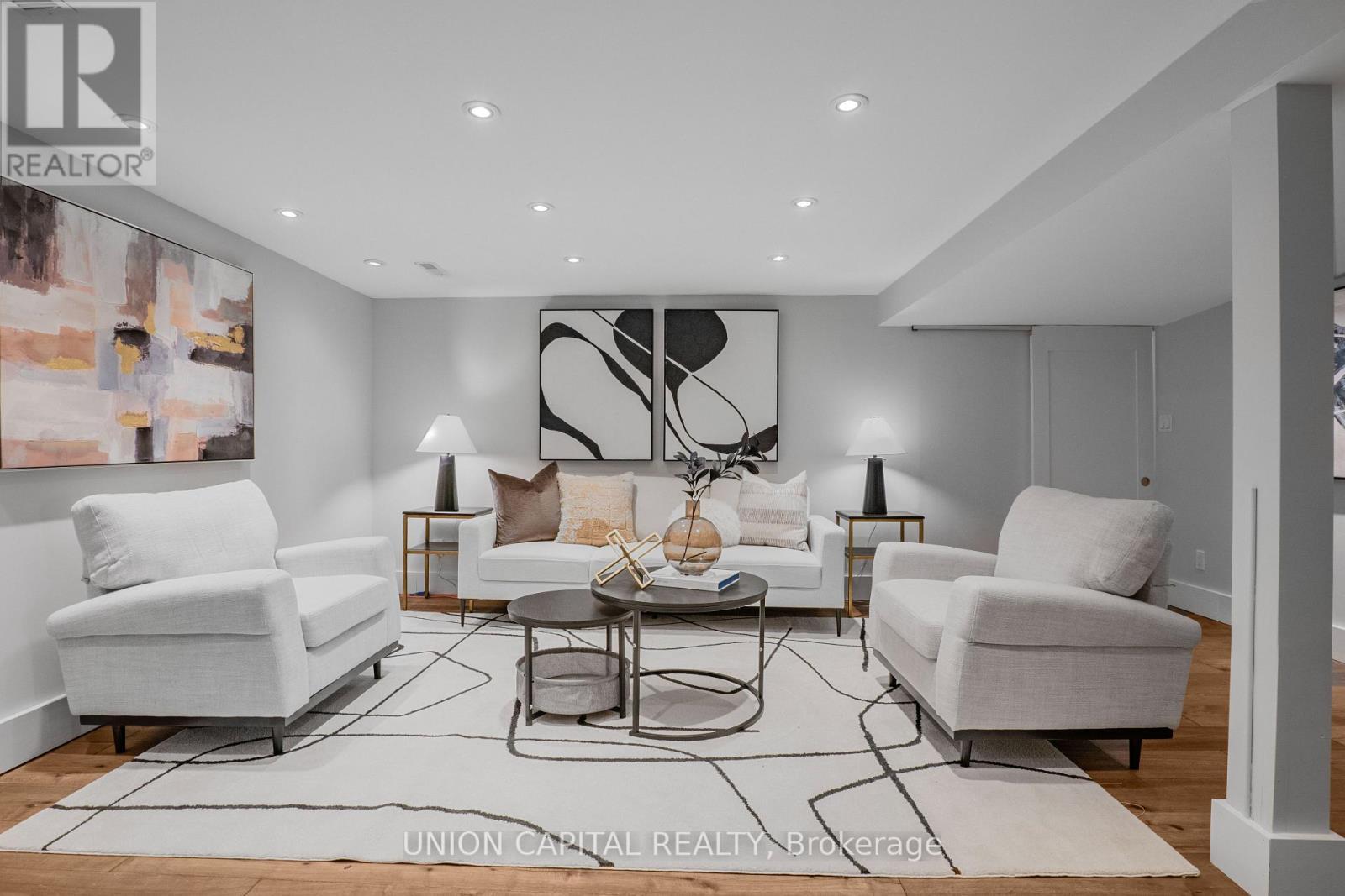 3 Elton Crescent, Toronto, ON