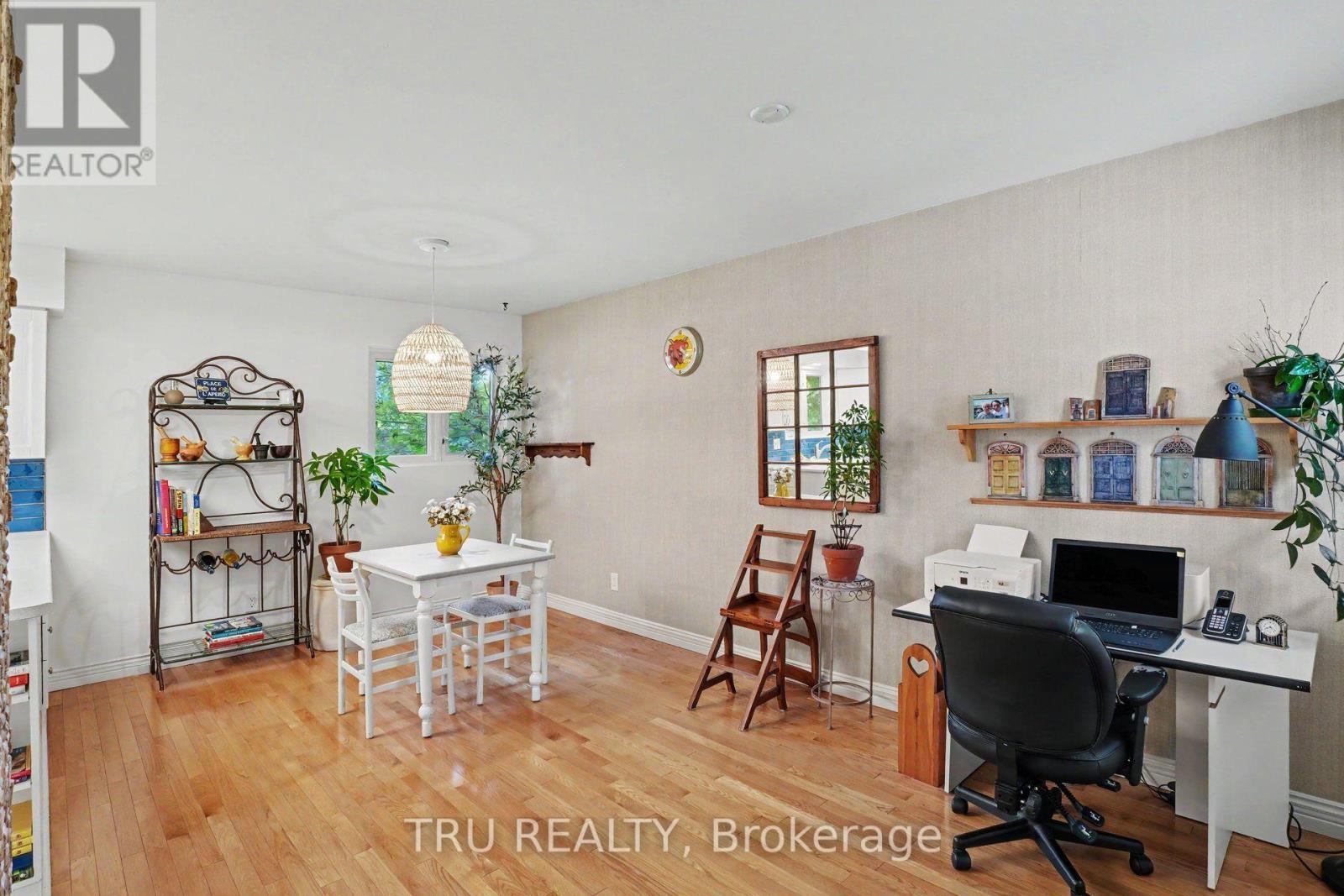 Kitchen Eat-in Area - 1174 Cameo Drive, Ottawa, ON