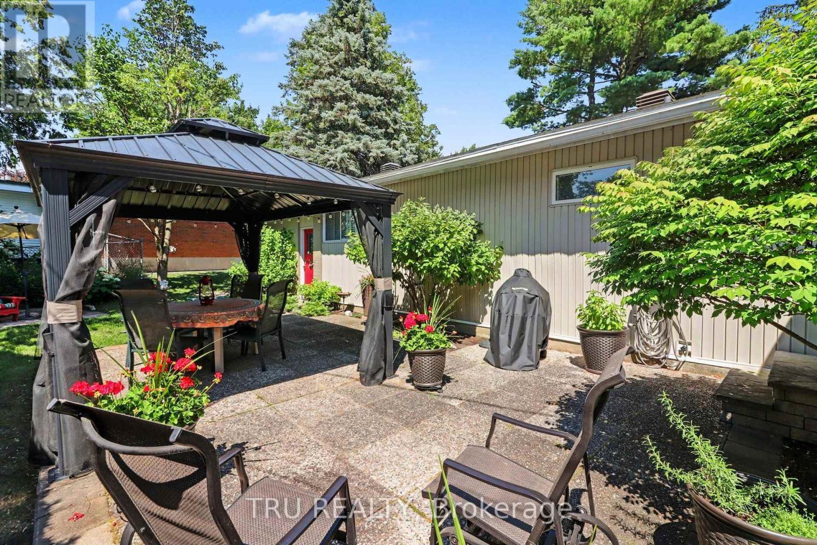 Rear Patio - 1174 Cameo Drive, Ottawa, ON