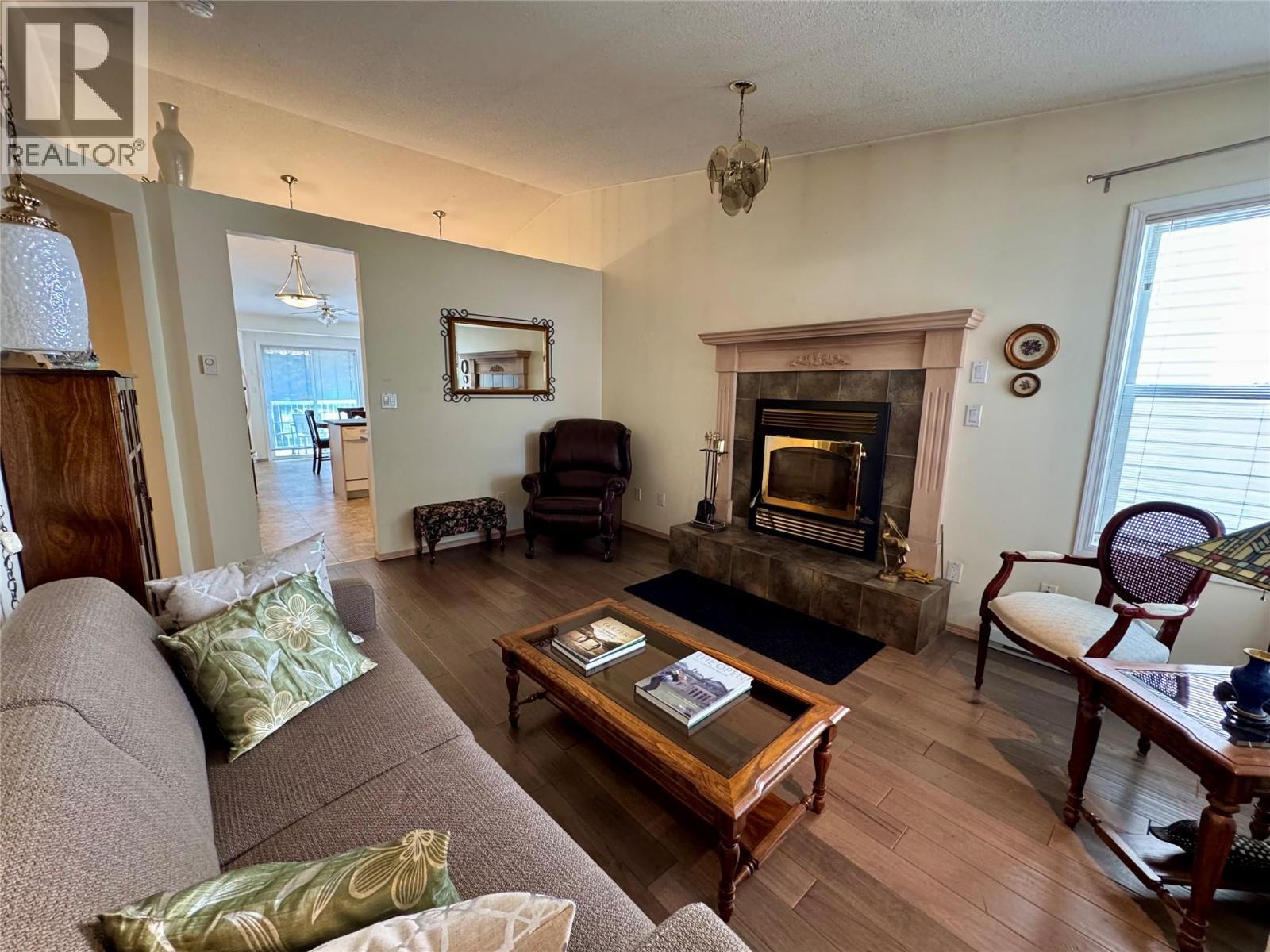 7559 Columbia Avenue Unit# 4, Radium Hot Springs, BC