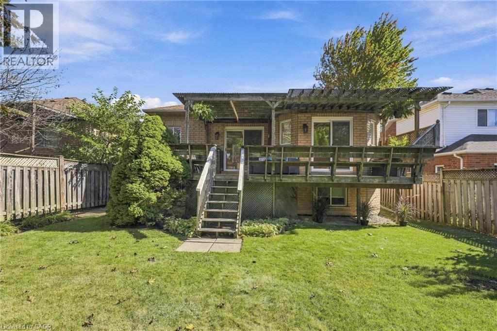15 Dalrymple Drive, Waterdown, ON
